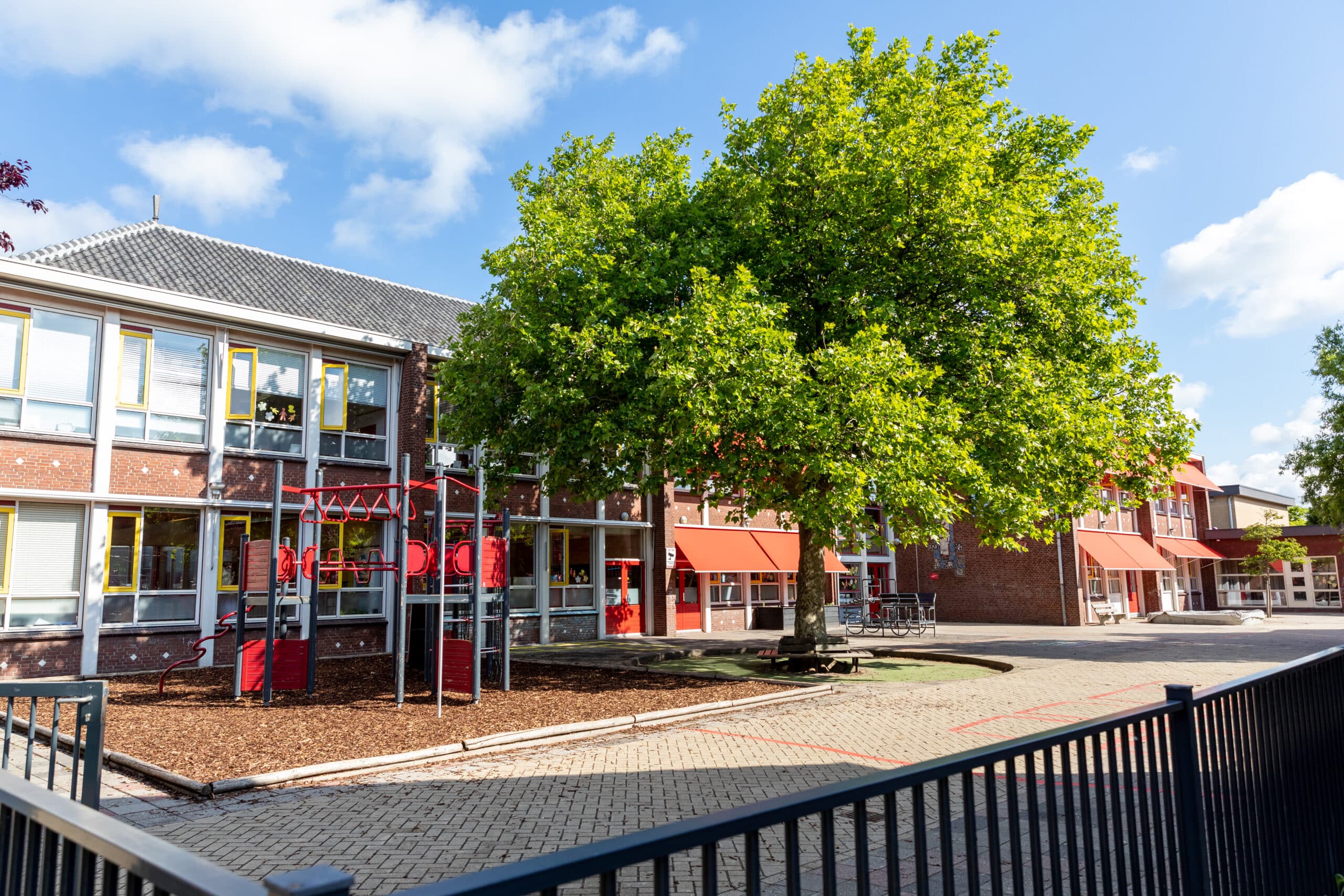 DNW schoolplein (liggend)